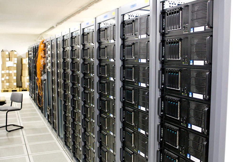 GraphRAG vs Vector RAG: Which Retrieval Method is Best?