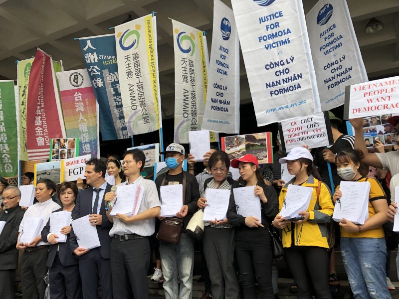 Warner Music signs deal with AI music startup Suno, settles lawsuit